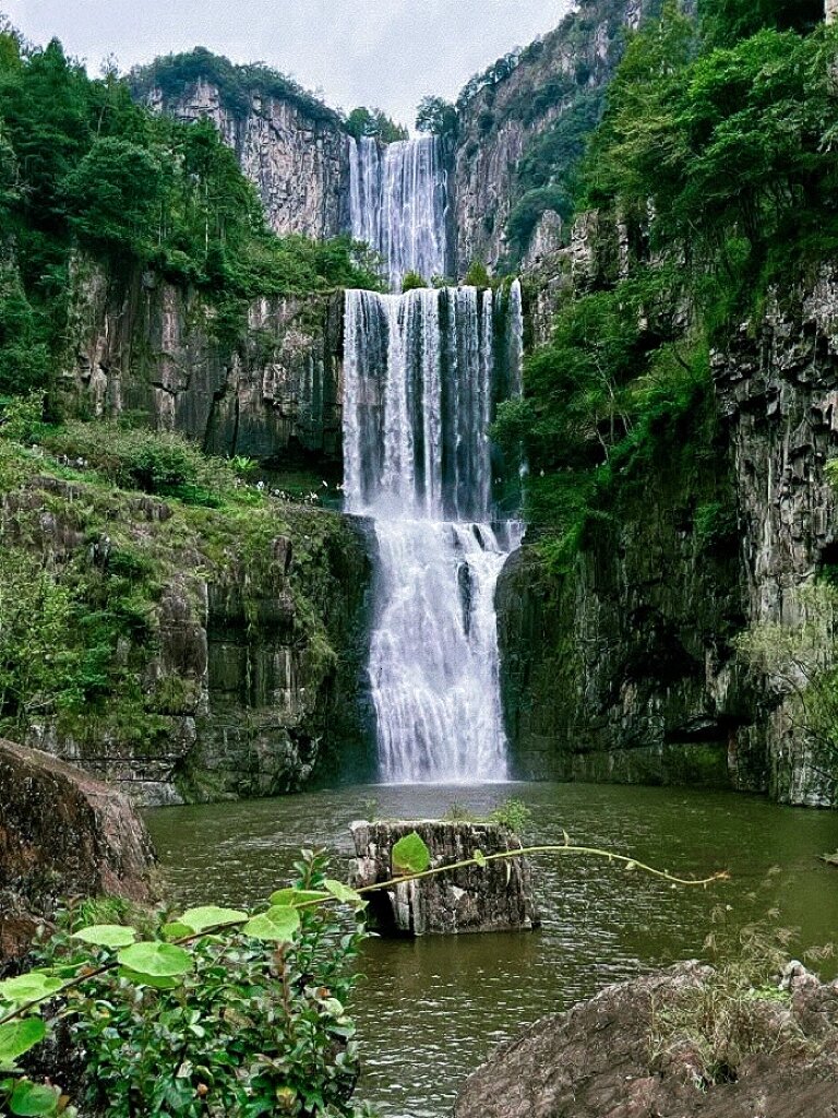 百丈漈 | 悬崖峭壁使人惊,百斛长空抛水晶