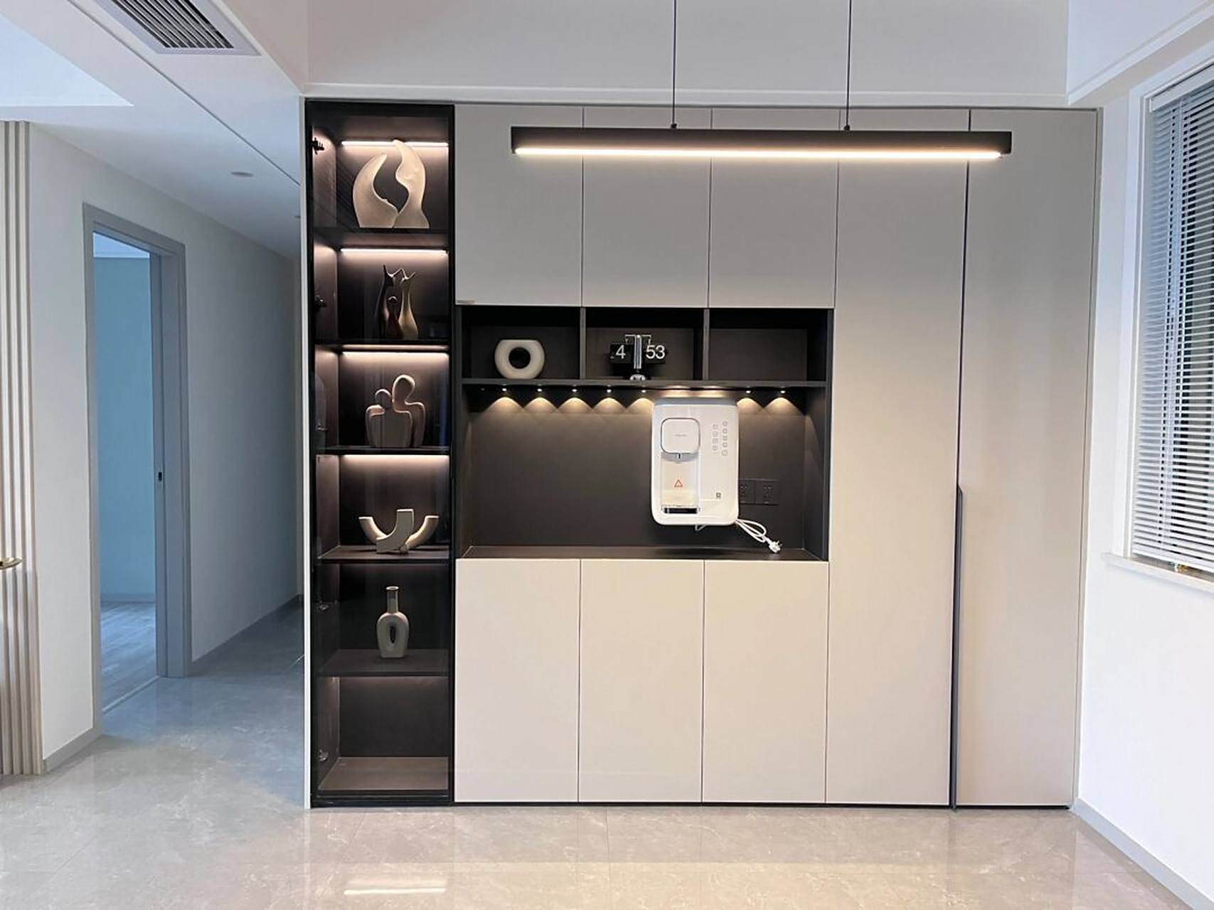 欧派子午灰 酒柜 未翻车 酒柜还是比较满意的,欧派的