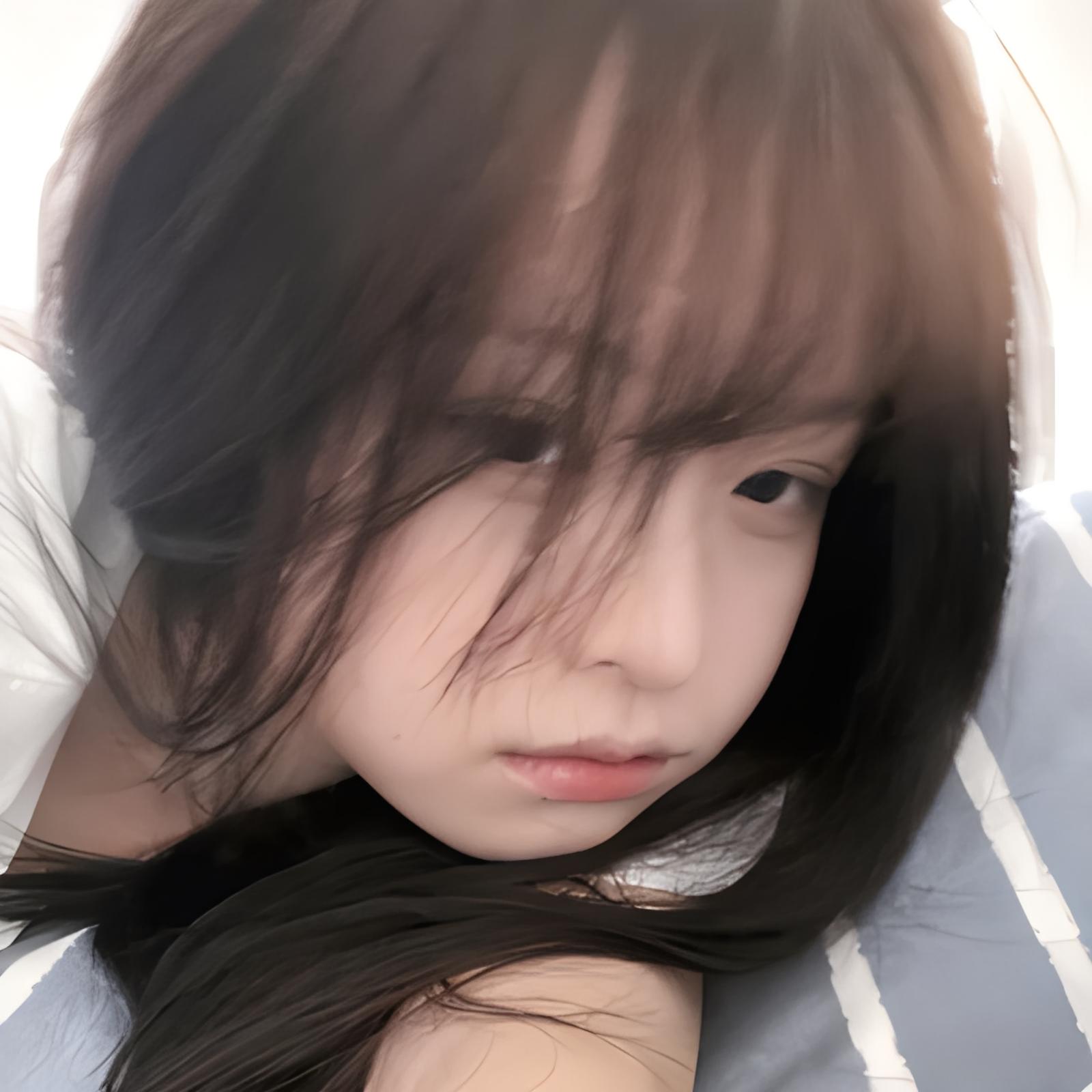 网恋女生照片 姐妹们,今天我要给你们分享一些超甜的网恋女生照片真人