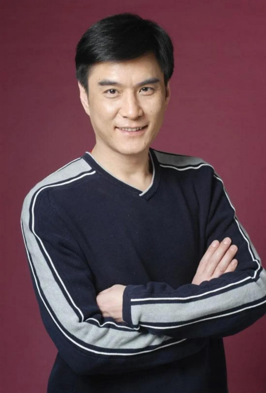 当年拍摄《水浒传》时,张绍林向李强提议:"你来扮演林冲如何?