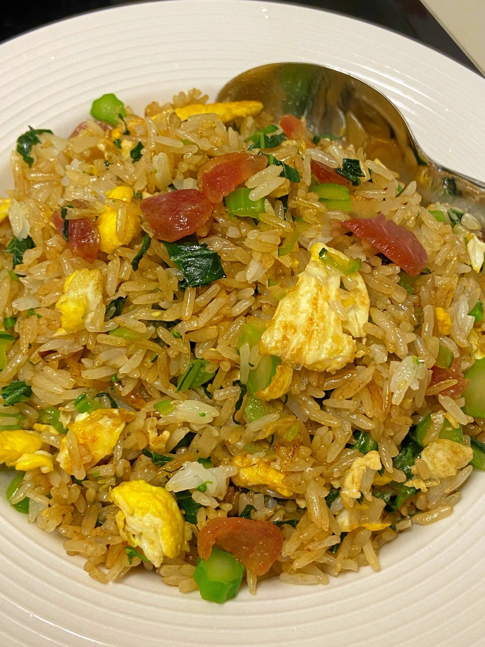 在家自制豪华版蛋炒饭93|几分钟get餐厅同款 【菜心粒腊肠蛋炒饭】