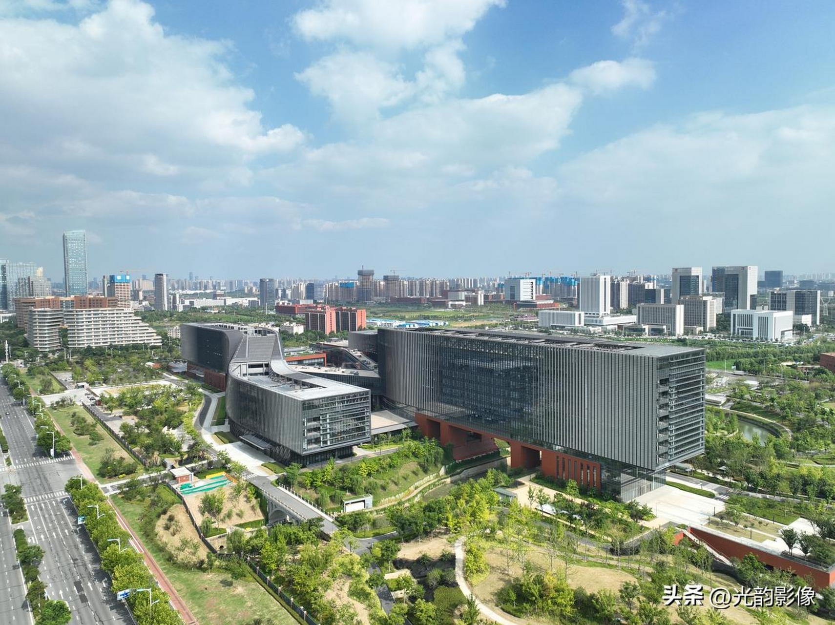 全球最大量子实验室到底长什么样?