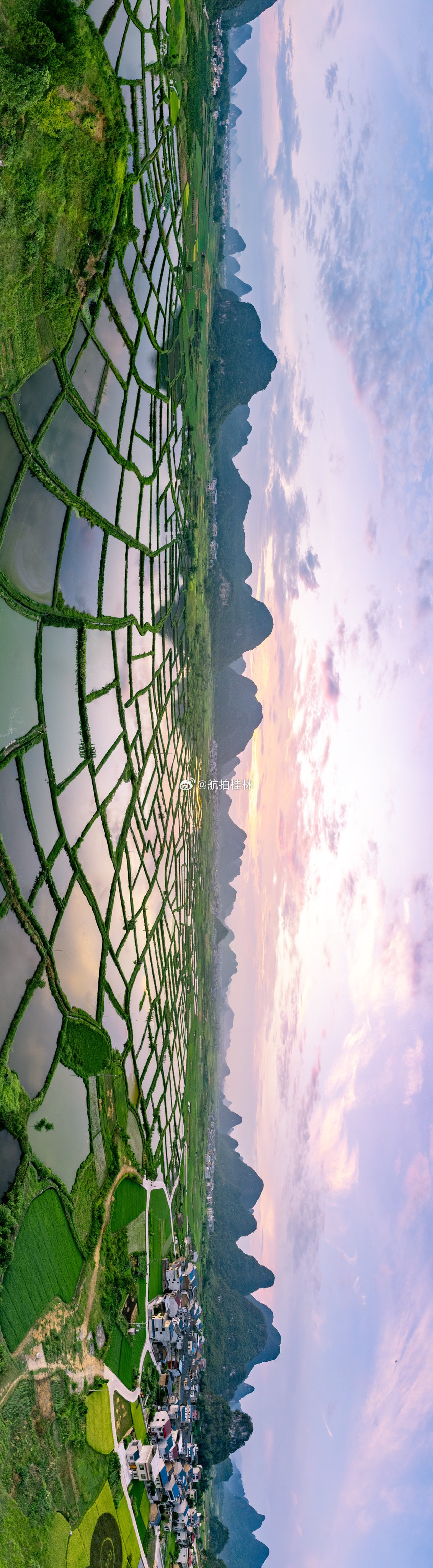 桂林超话#航拍#  桂林会仙玻璃田日出