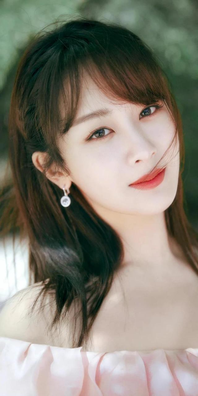 杨紫现在的个人感情情况占卜 (粉丝私占且同意公开发布)  1.