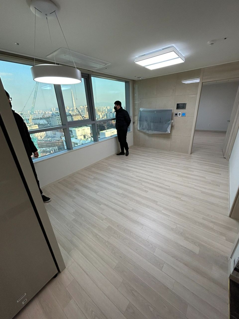 韩国9693首尔清潭洞新建95公寓楼出租&出售 韩国9693首尔清