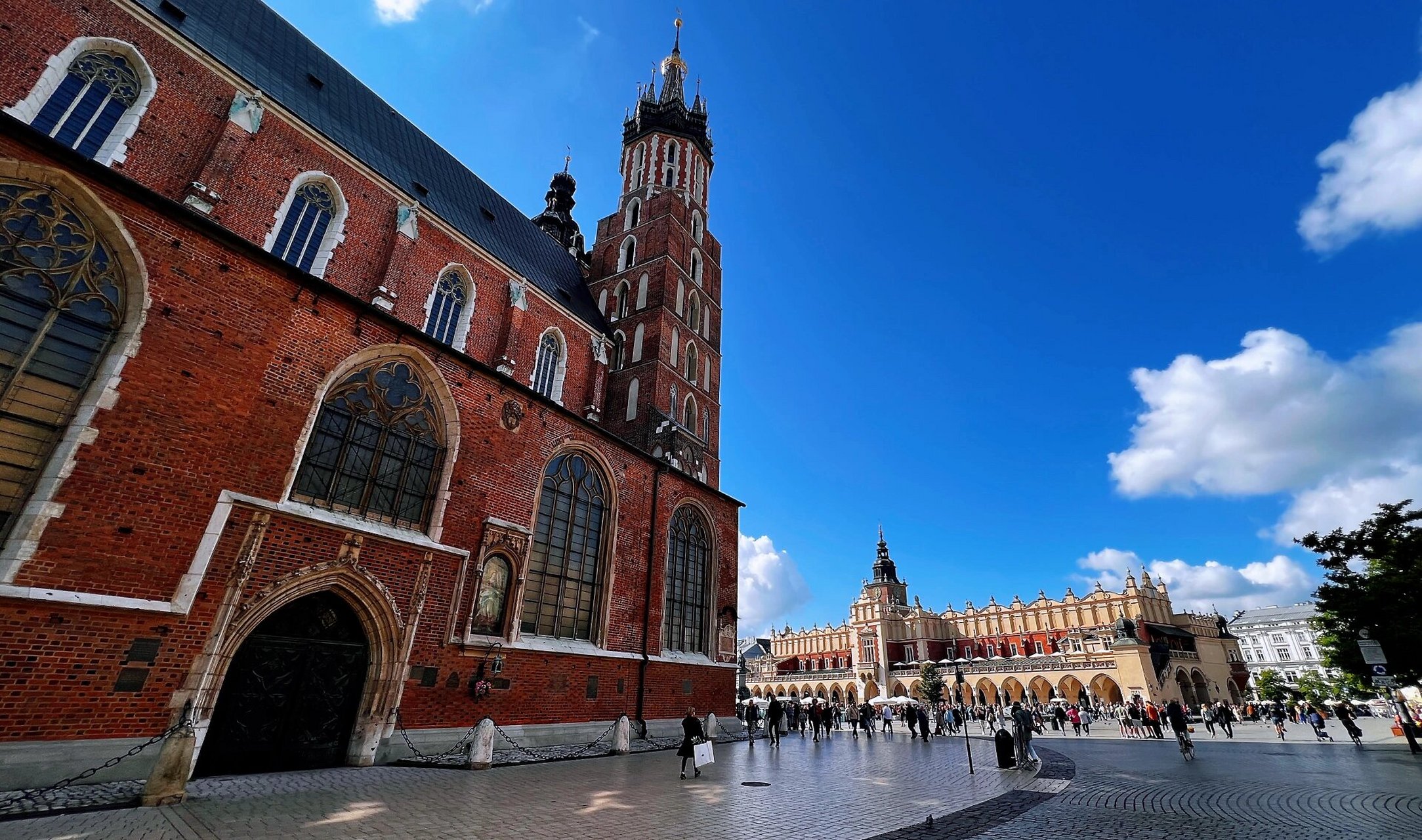 欧洲第二大广场market square. krakow克拉科夫,原波兰首都.