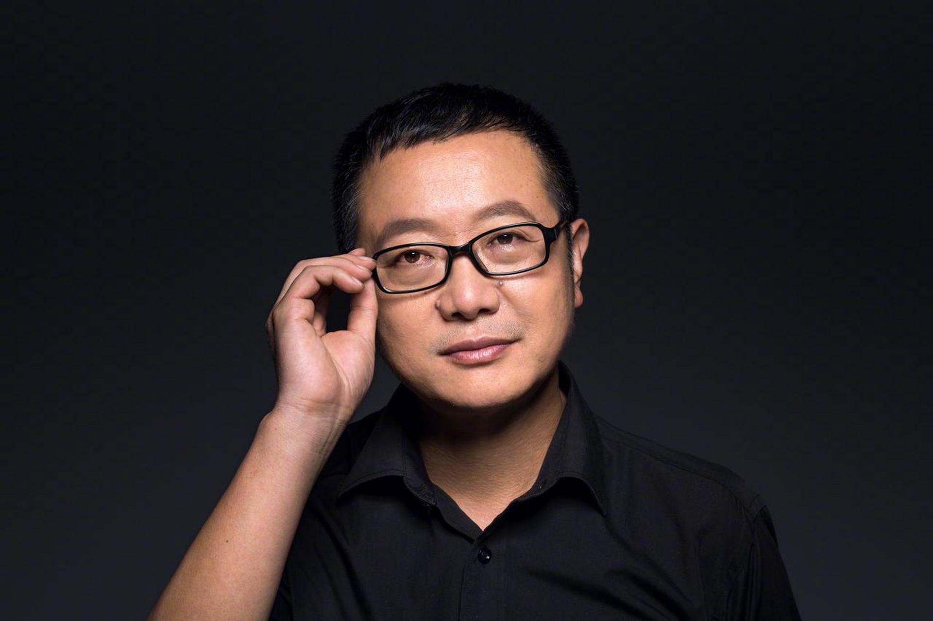 结果被清华大学教授吴国盛怒批:"这种书能受到如此多的追捧,实在是令
