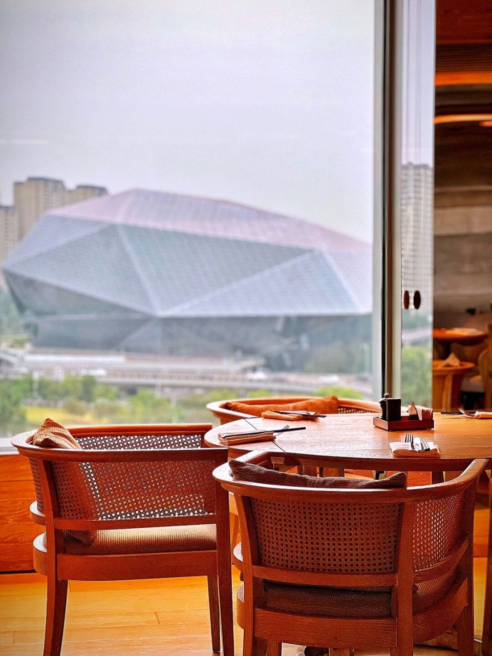 更懂沈阳人的酒店自助餐厅|芊丽酒店肴沈阳 9515这是一家更了解