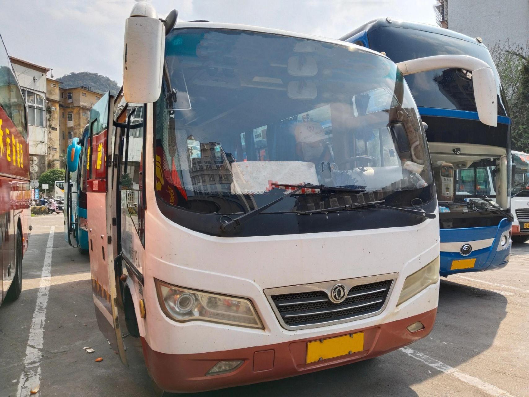 东风超龙  出售17年8月19座东风超龙客车,玉柴130,公路客运,带空调