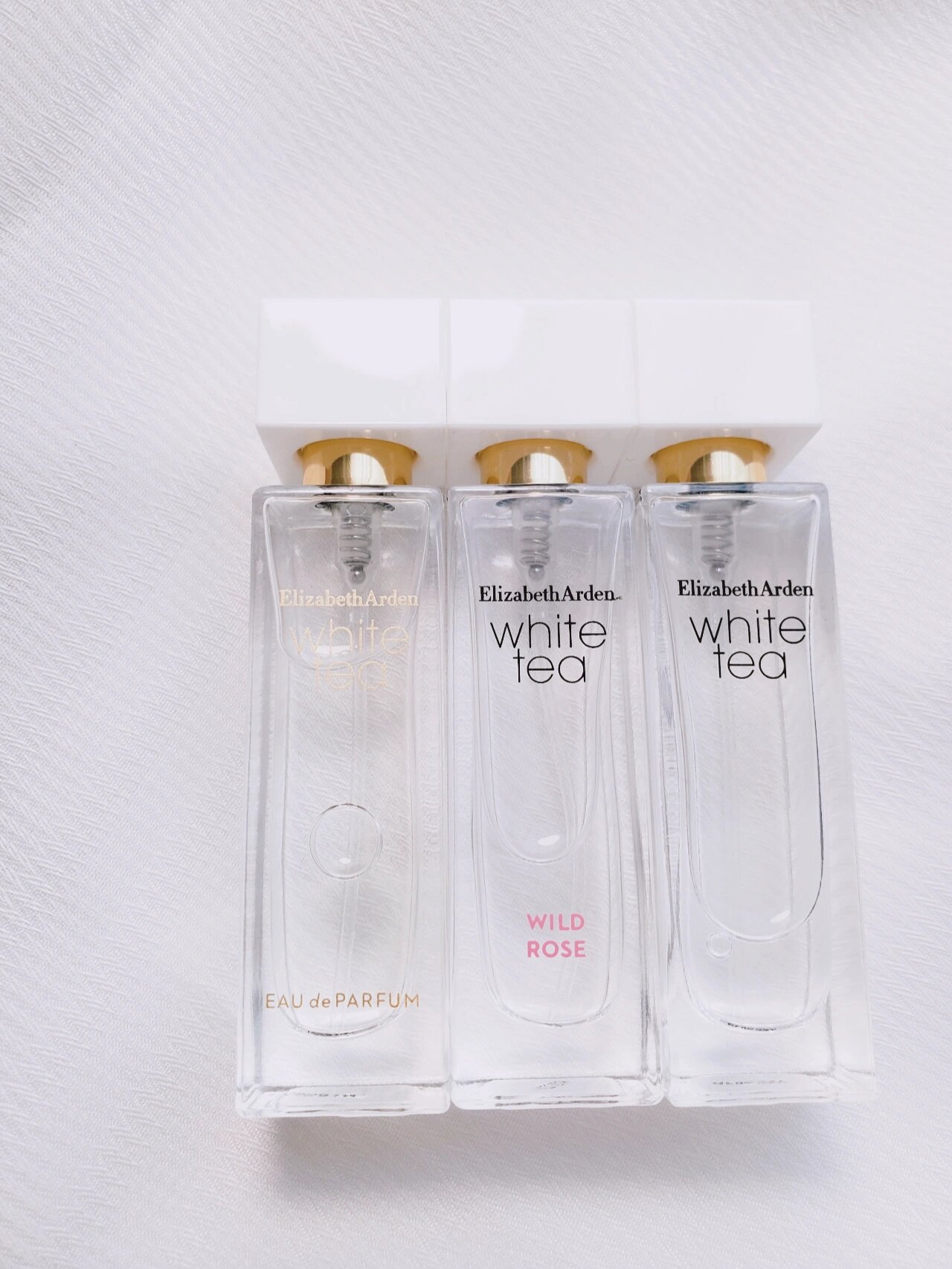 elizabeth arden白茶香水三款对比 买了个伊丽莎白雅顿香水套盒,10ml*
