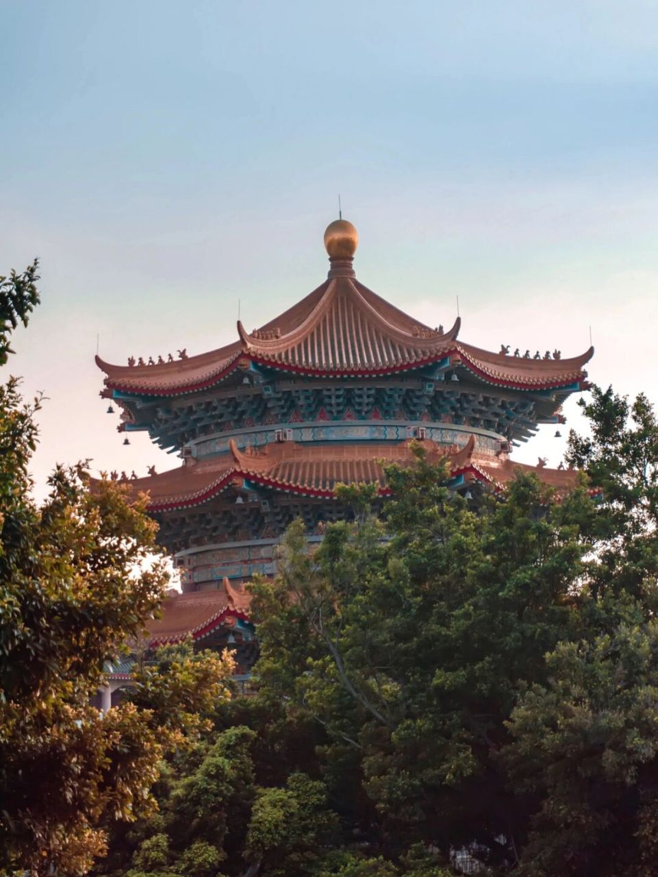 99地址:广州市花都区迎宾大道西38号 99门票:2090(学生证半价)