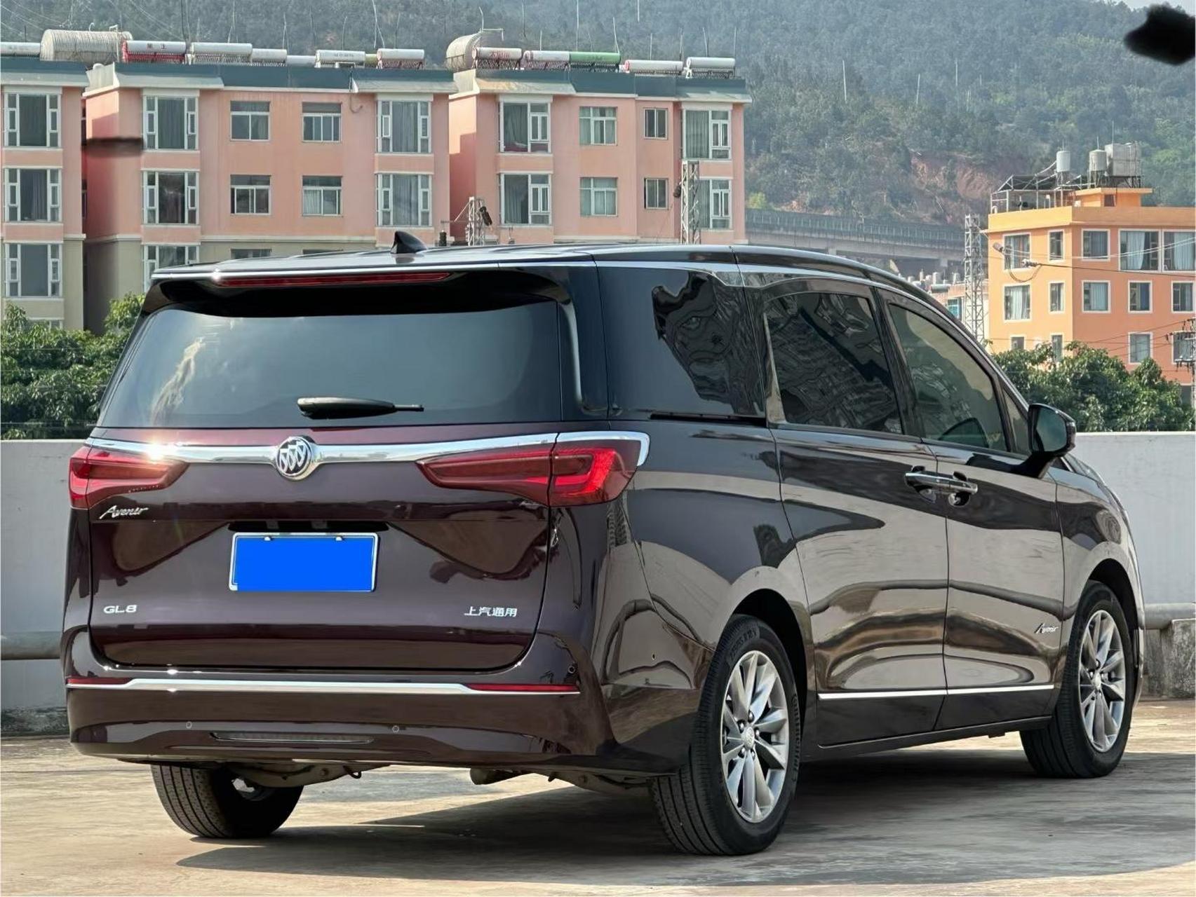 【车辆名称】2022款 别克gl8 avenir艾维亚 六座贤礼版 【上牌时间】