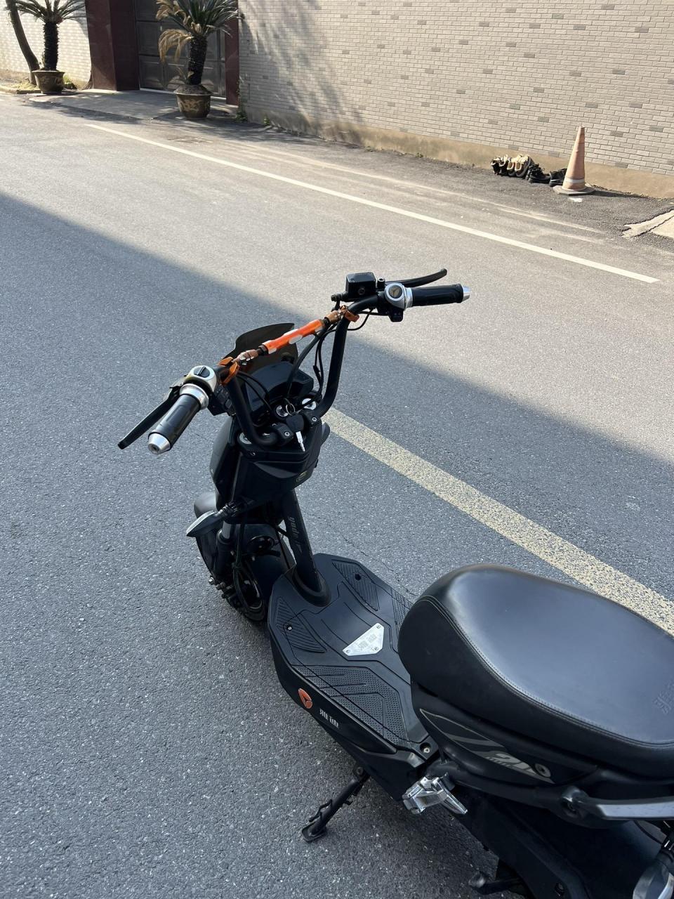 精品 雅迪战警72v车架高速电摩  可以置换  喜欢的速度