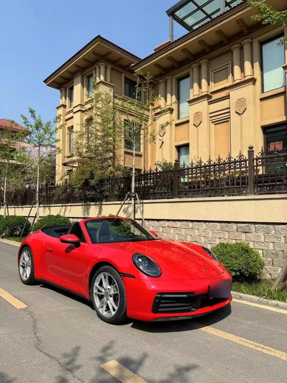 20年保时捷992敞篷 一手户 3万公里,前嘴小瑕疵90.88万