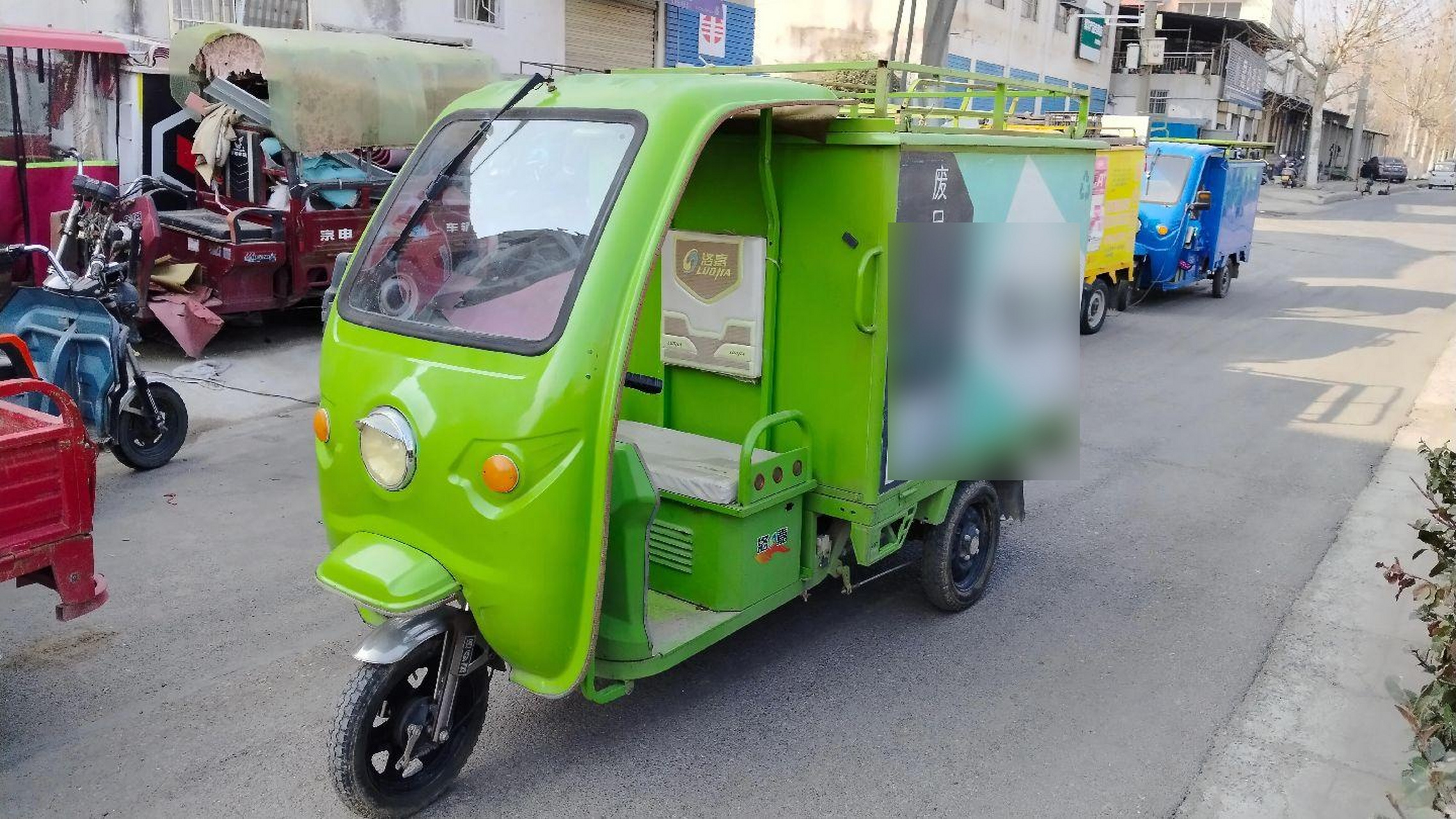 漯河市二手电动车,电动三轮快递车,二手洛嘉电动三轮快递车,车厢长1米