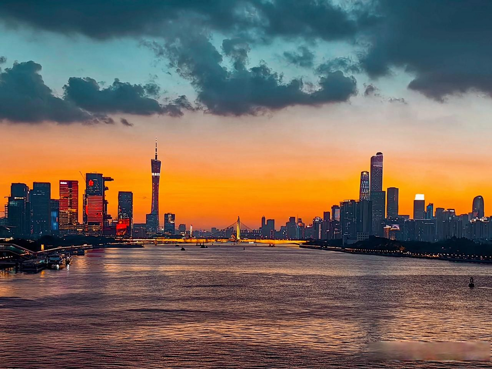 分享你旅途上最美的照片 广州珠江～一江两岸