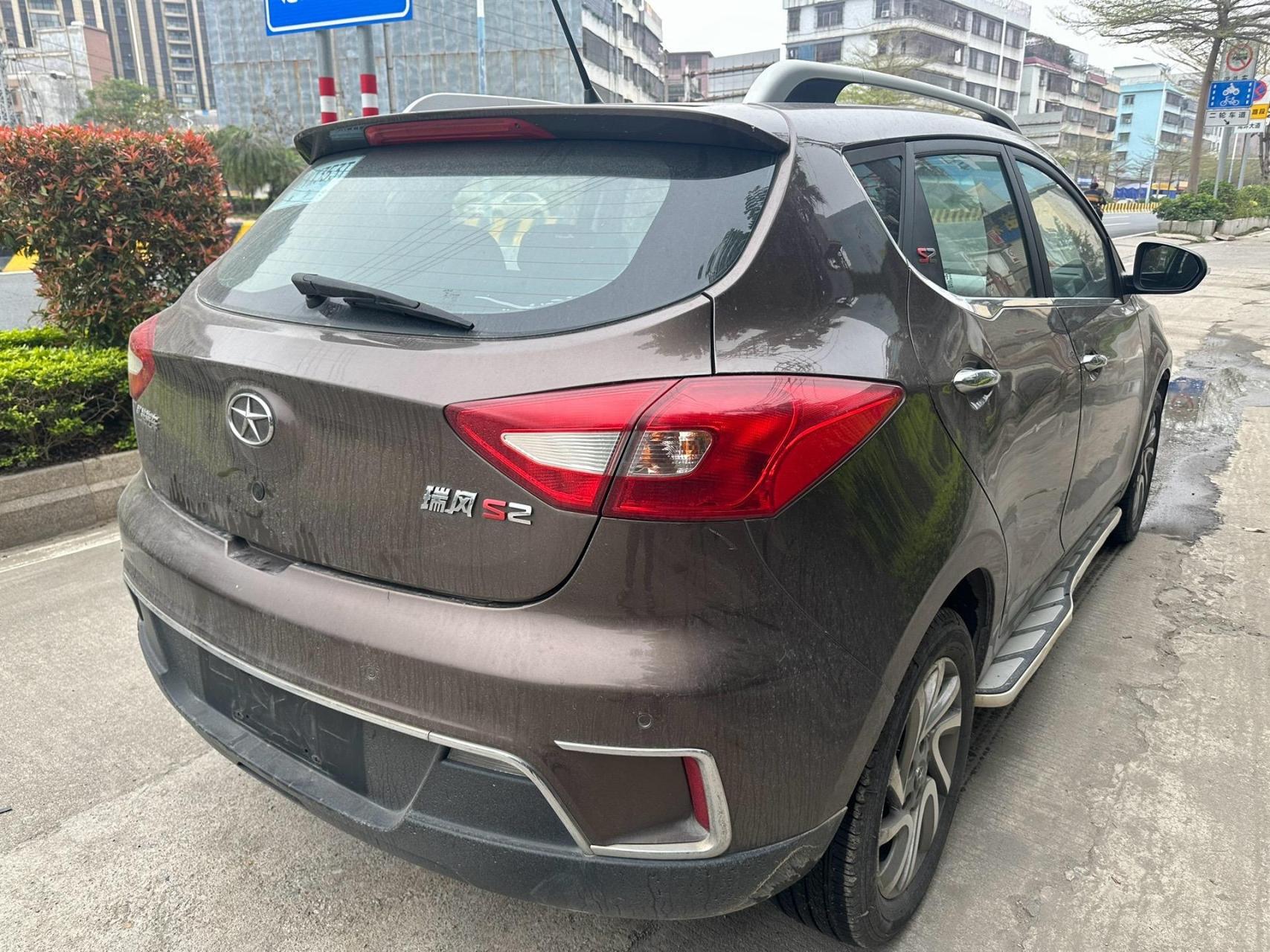 2016年江淮瑞风s2,1.