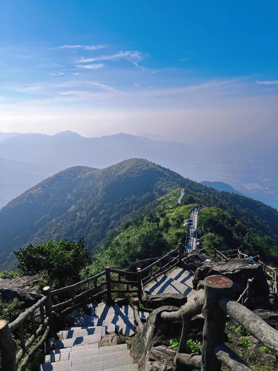 东莞第一高峰 银瓶山 夜爬银瓶山 !