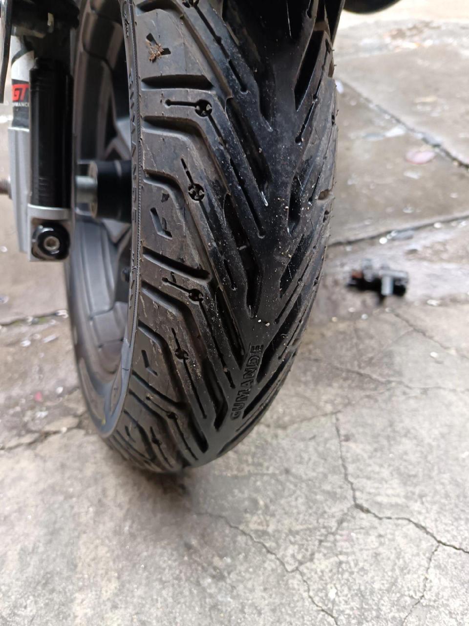 牛固满德半热熔胎防滑龙腾四海轮胎配件直上   名称:固满德龙腾四海