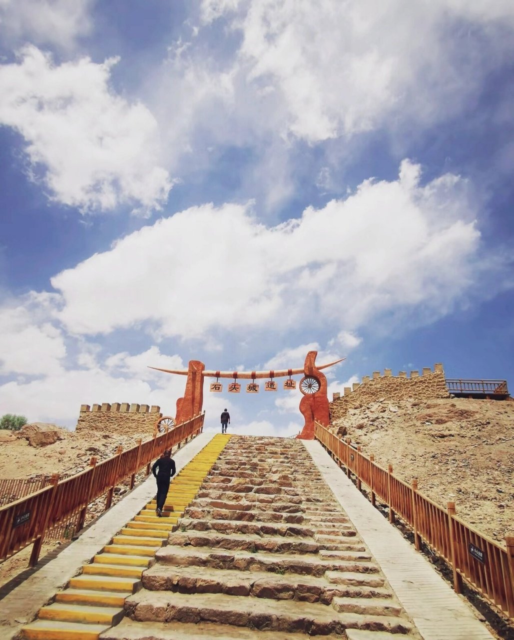 塔县//石头城金草滩90 主要景点:石头城&金草滩 建议游玩时间:两