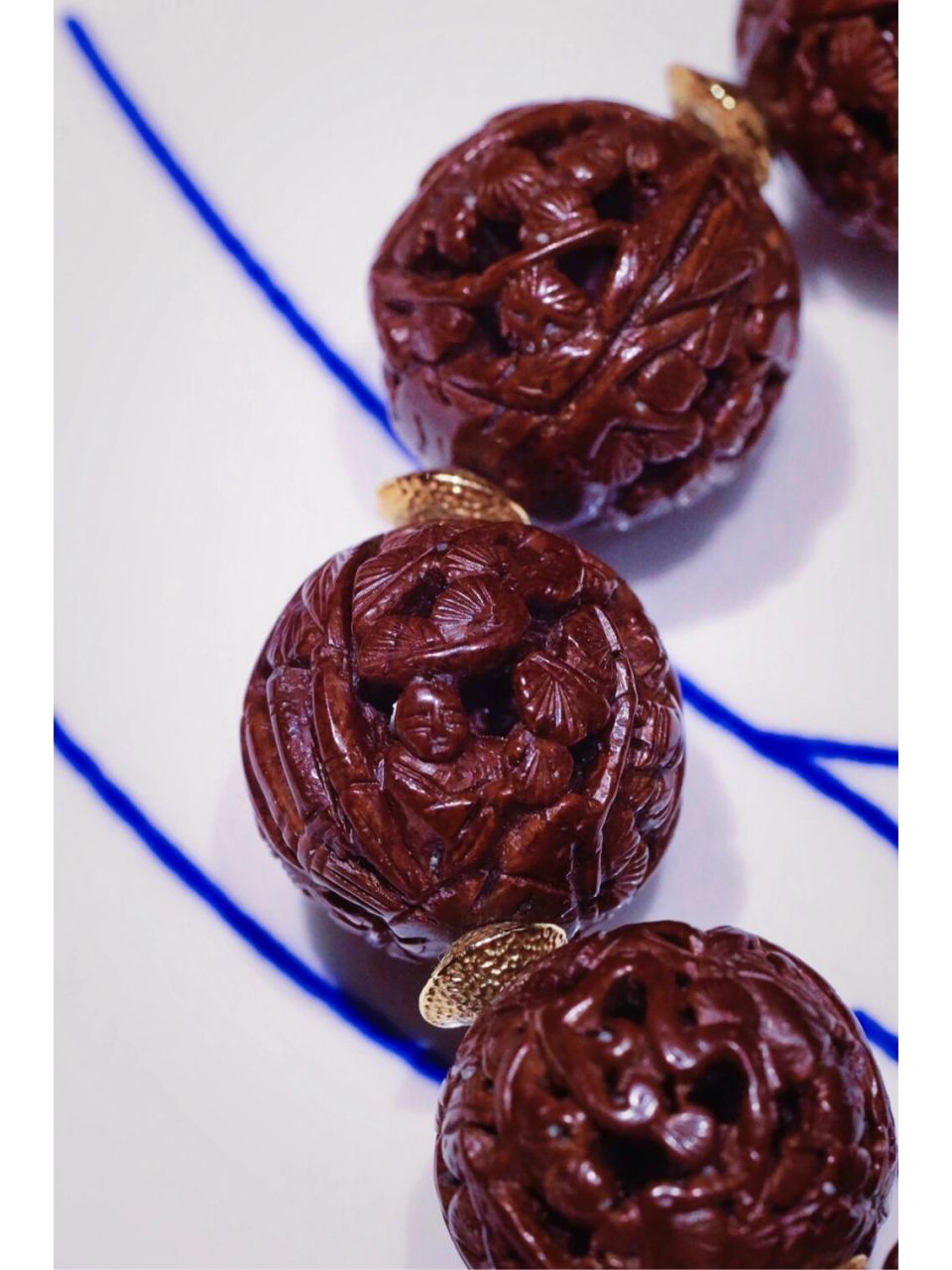 清·老桃核雕刻手串 老桃核镂空雕刻人物画片儿,雕工细腻,年份好,包浆