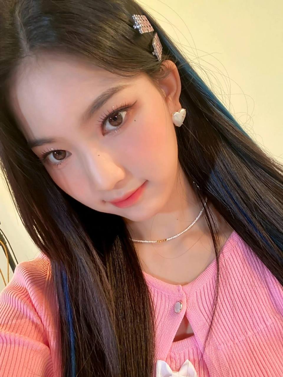 【94投稿isa】 李彩英(isa,233317),2002年1月23日出生于韩国