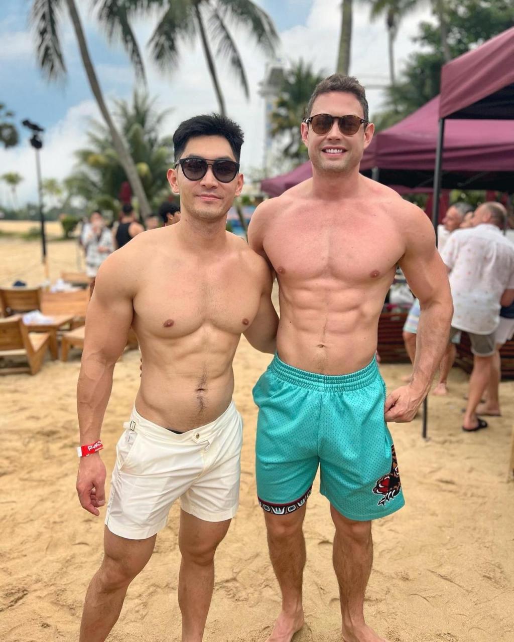 国际巨星包晗(eric east bao)跟男朋友在印度尼西亚的巴厘岛旅游.