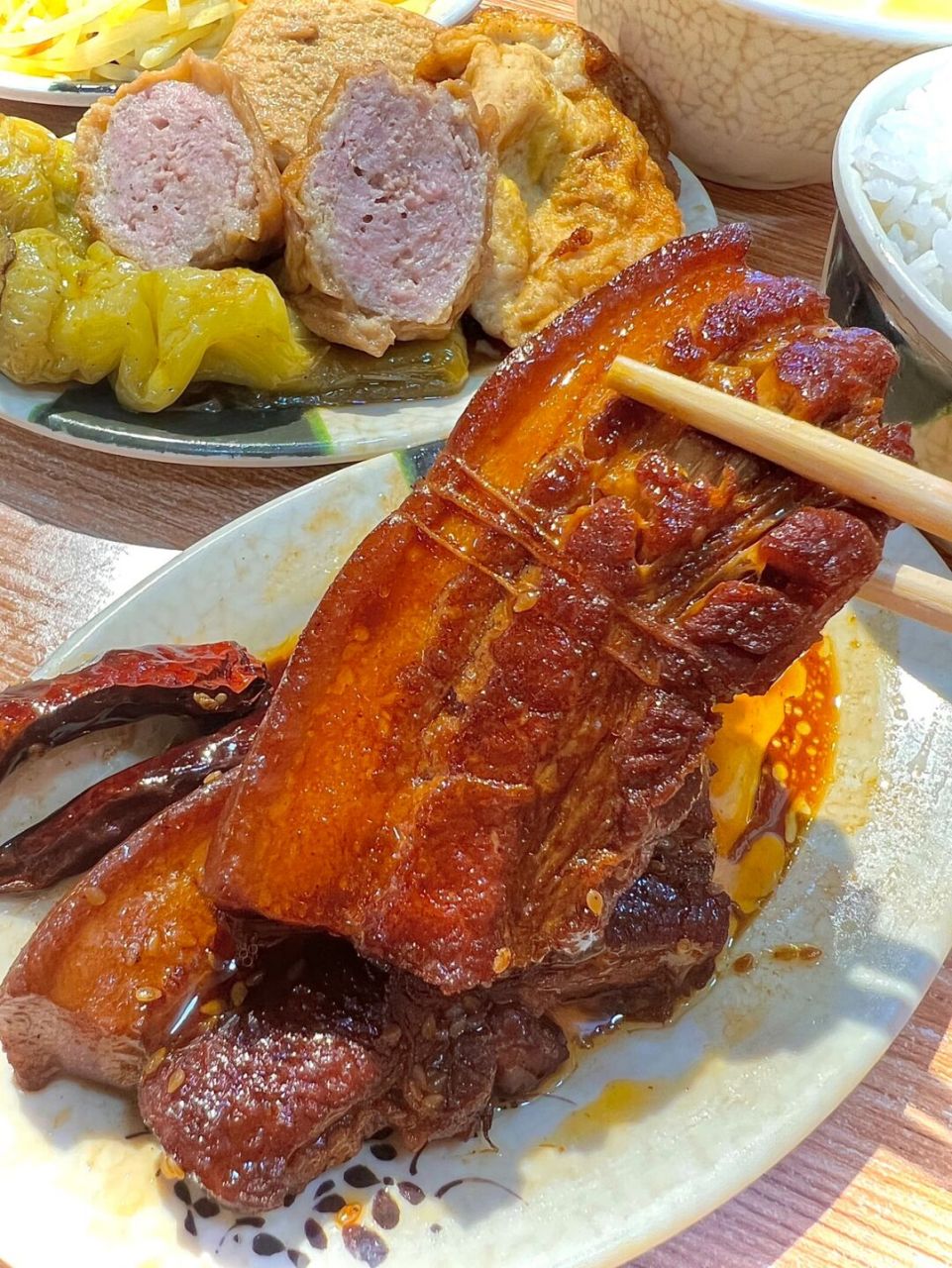 来济南必吃6015巨好吃的药膳把子肉098年老店 作为老济南,把子