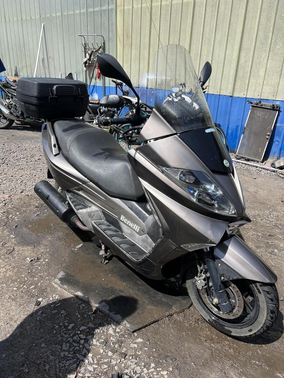 贝纳利银刃250 四气门水冷电喷大踏板 车况不错 带个尾箱