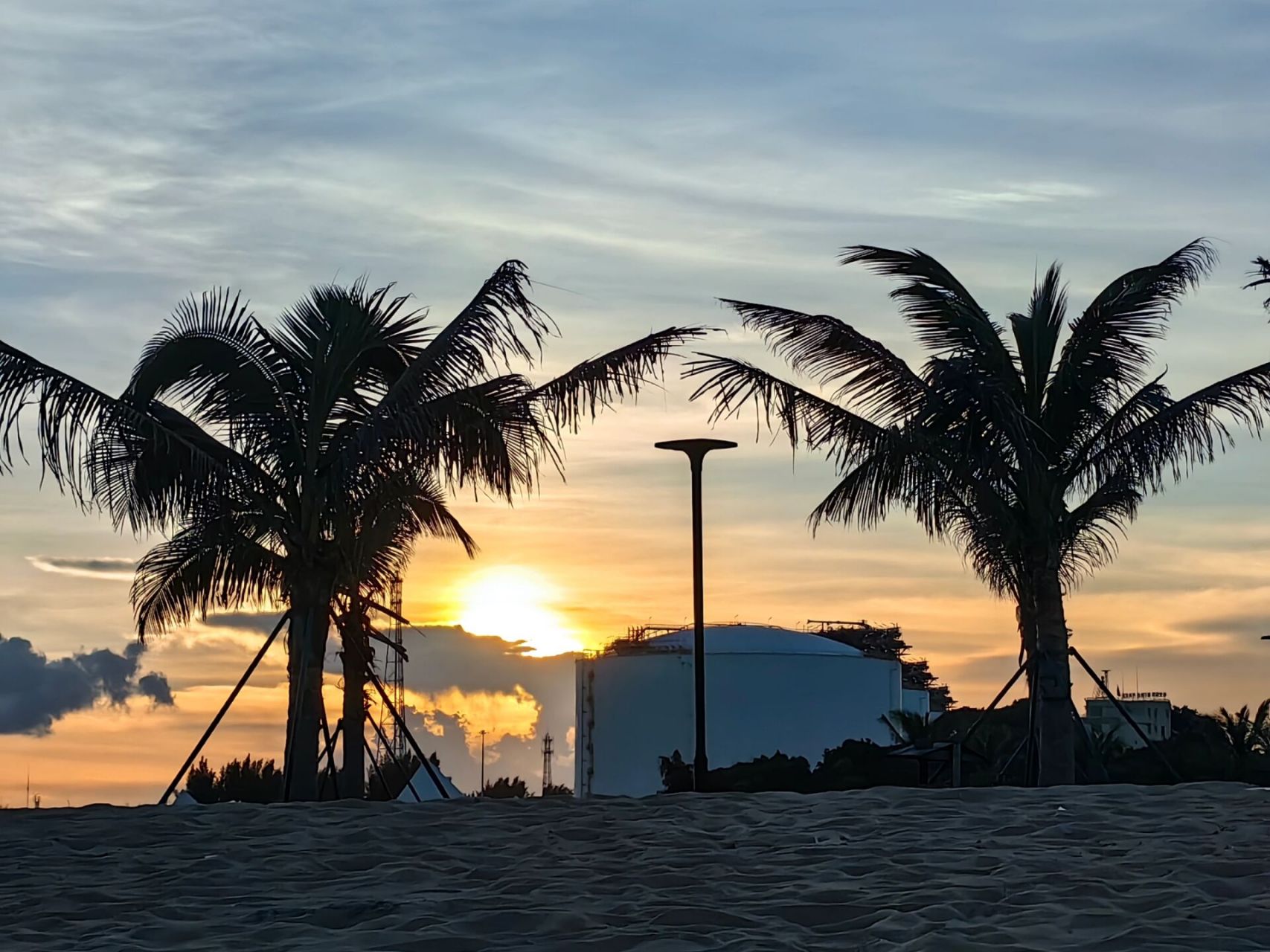 惠来周末一日游 滨荷湾景区 门票:28rmb 观景台海风很凉快视野很好,小