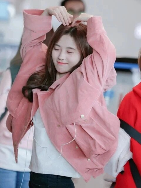 女明星比心图片来啦!