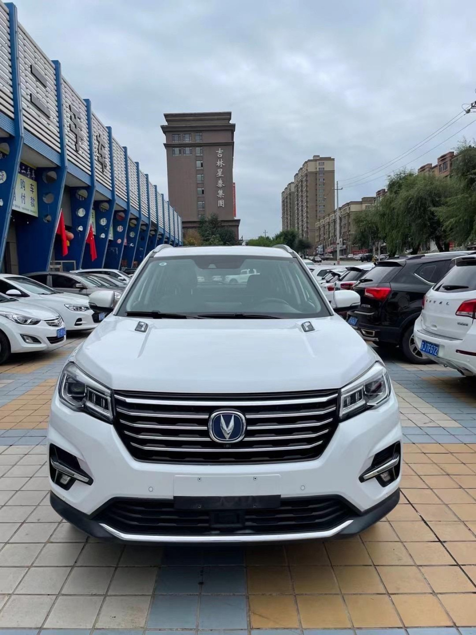 最新拿下2018款 18年上牌 长安cs75 最顶配 电子档 裸车(14.