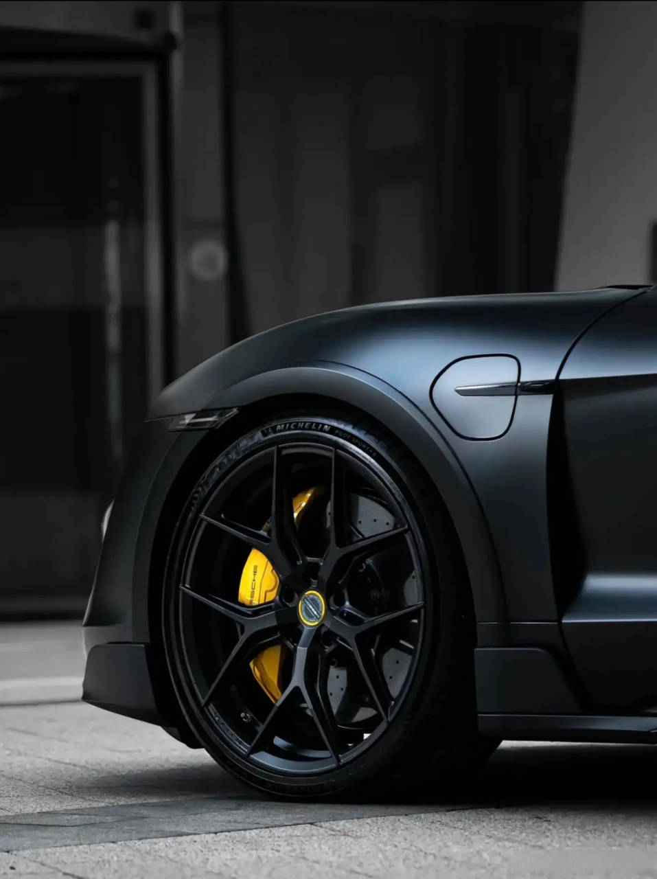 豪车超跑# 保时捷taycan turbo s猎装版,黑武士套件.