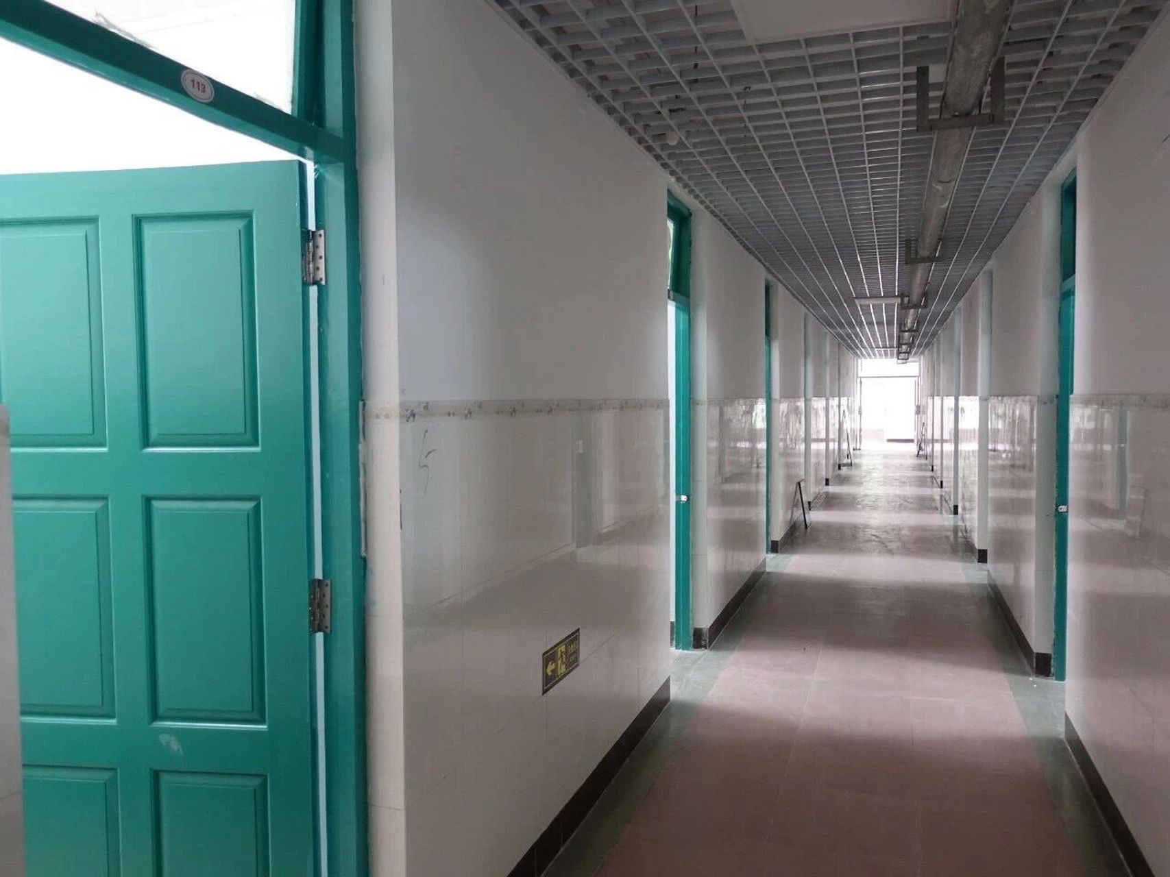 山东理工大学新生来看看宿舍     宿舍里都有空调,分为六人间和四人间