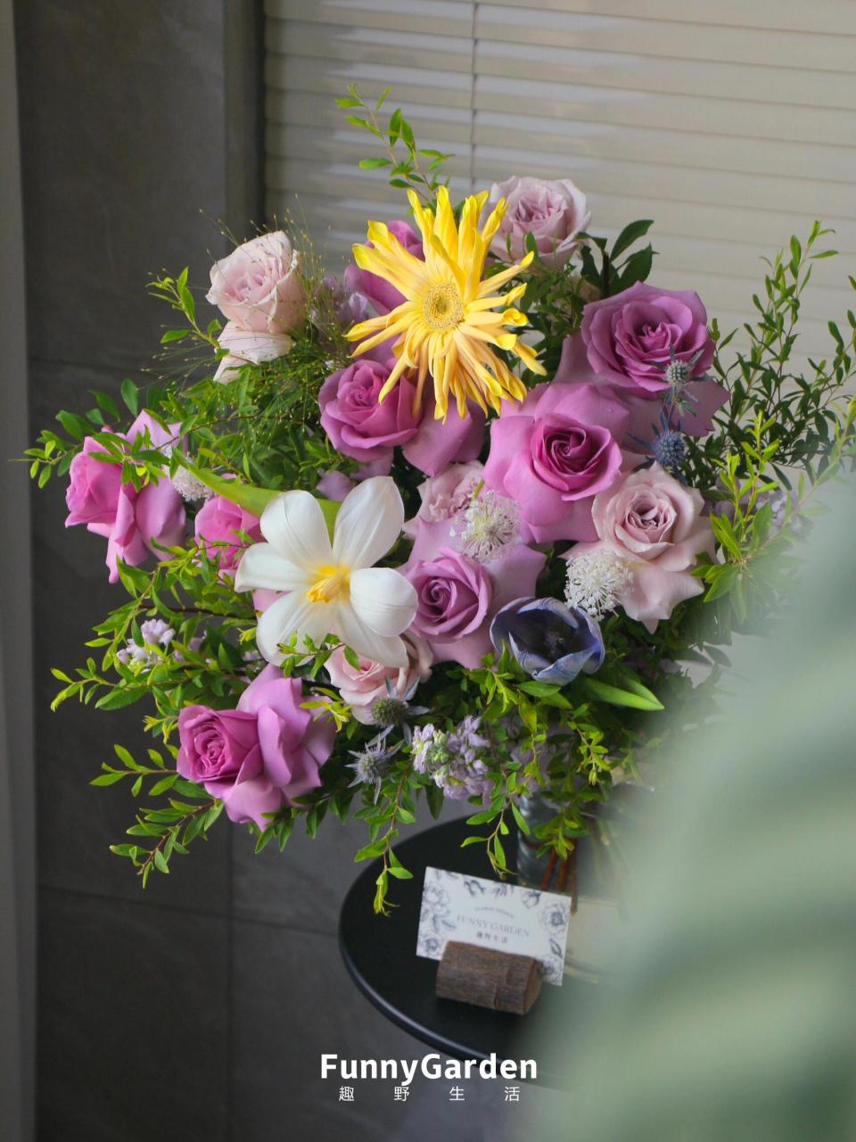 自然风花束771 雪柳搭配紫霞仙子 灵动十足~#花艺设计# #郑州花店