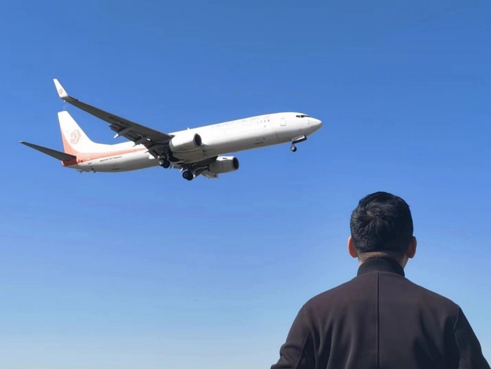 咸阳攻略|看飞机打卡点 边方村最里面就是,下午2-4点进港的飞机最多