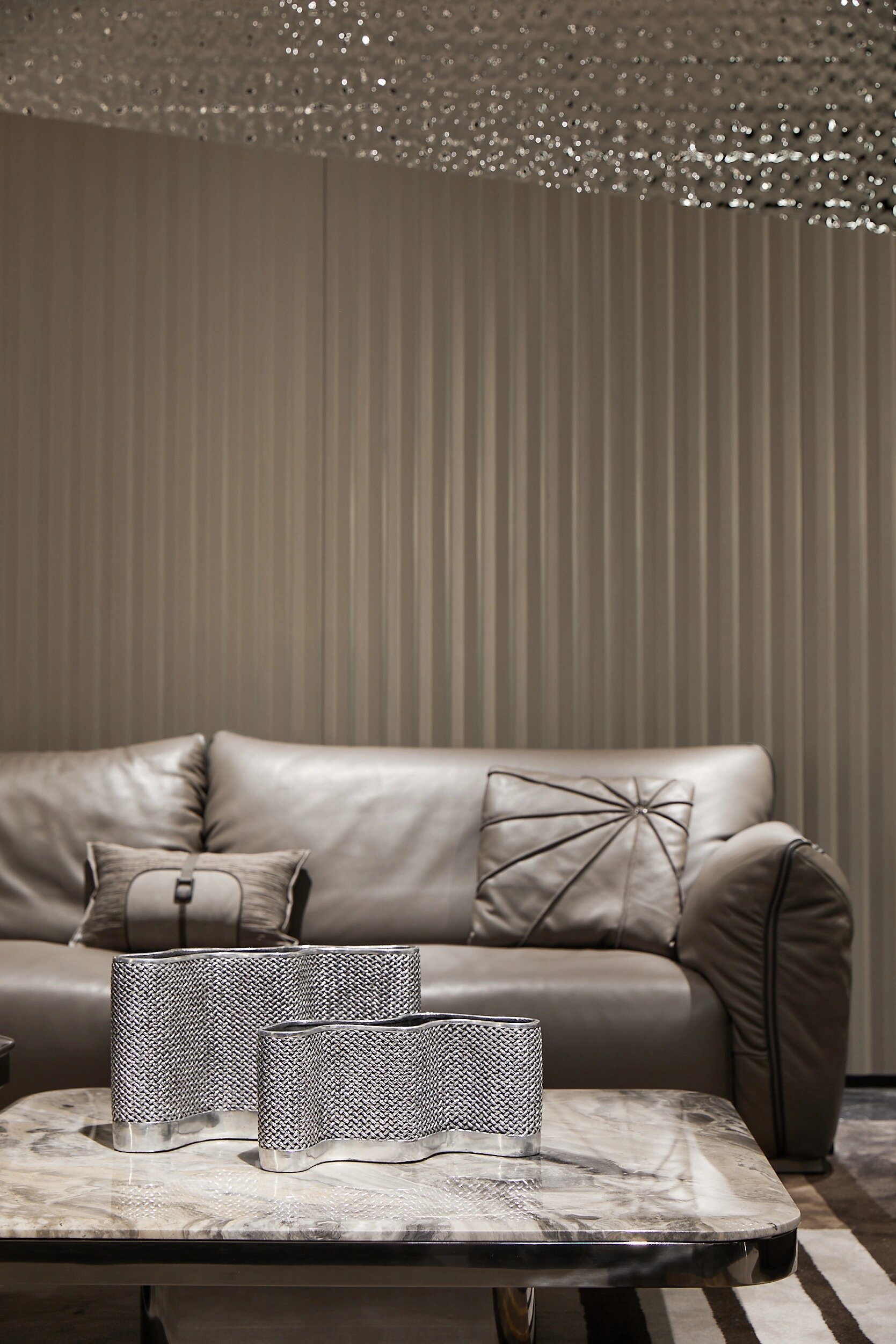 棕色皮革沙发 都市精英的时髦选择