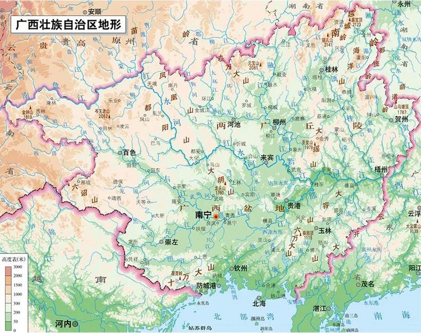 广东和广西地形相似,海岸线长短差距大.