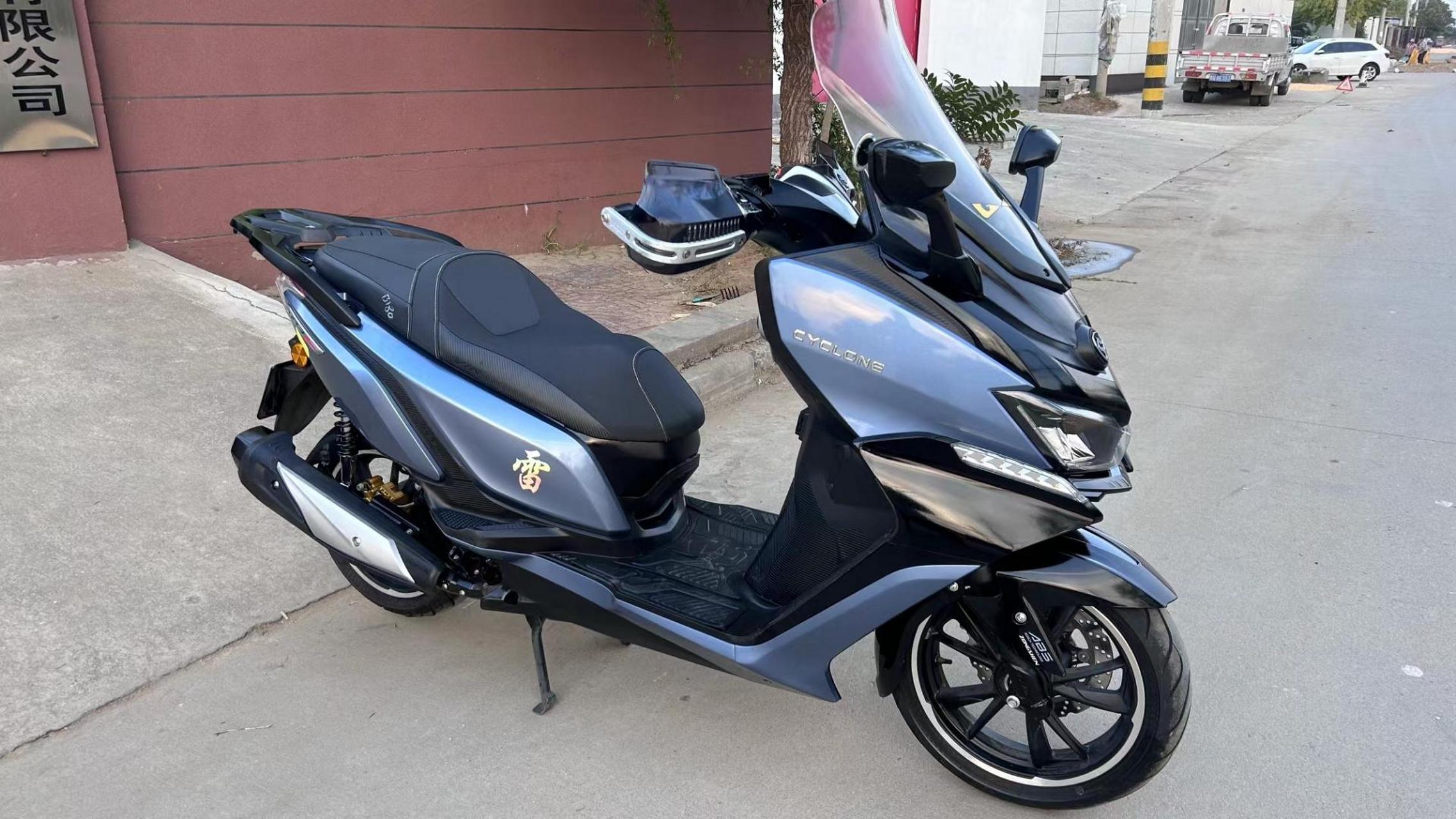 精品巡洋舰赛科龙250rt3c,证件齐全正常过户.