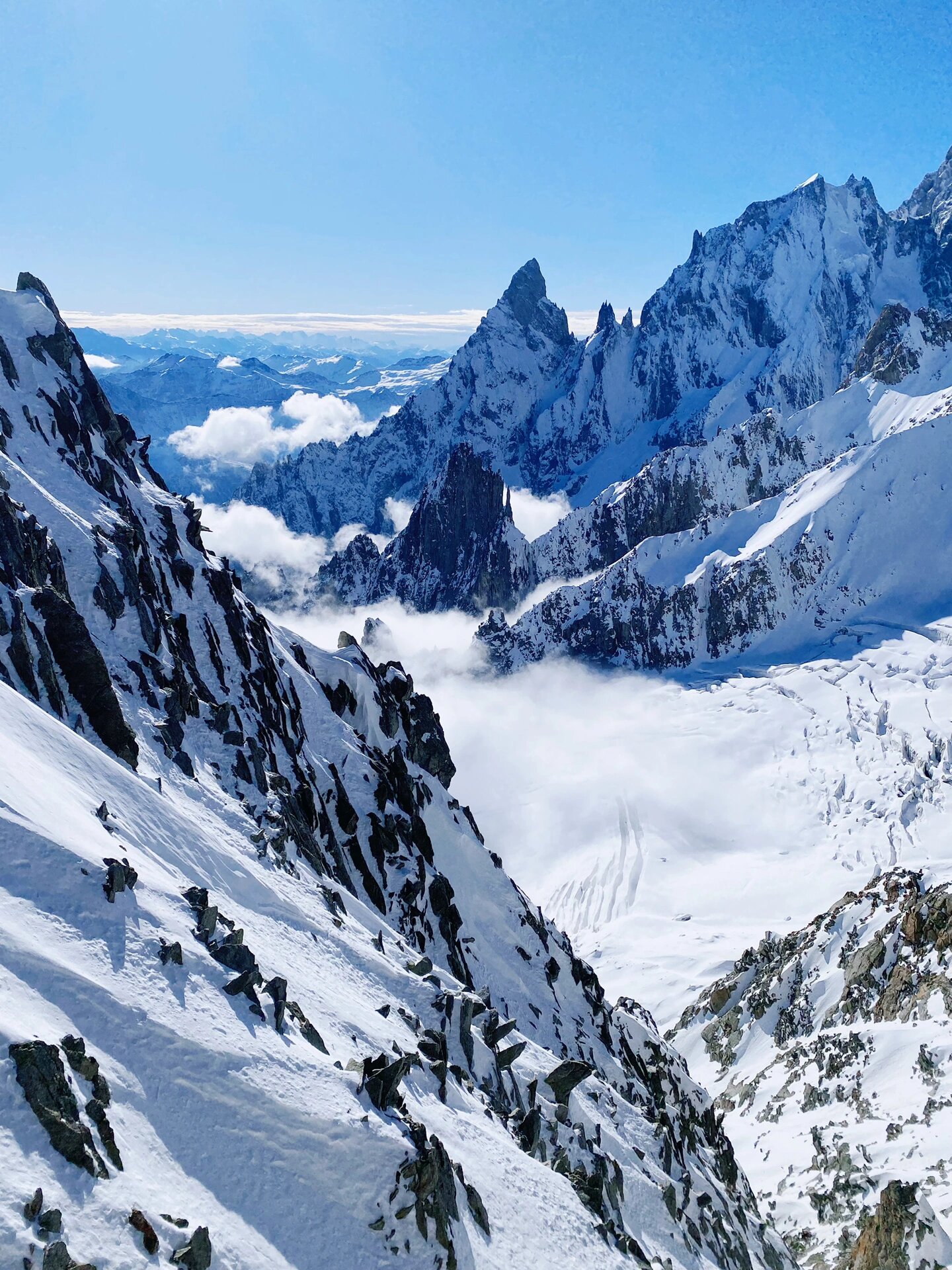 意大利勃朗峰|山和雪的自然交融,蓝色系美景
