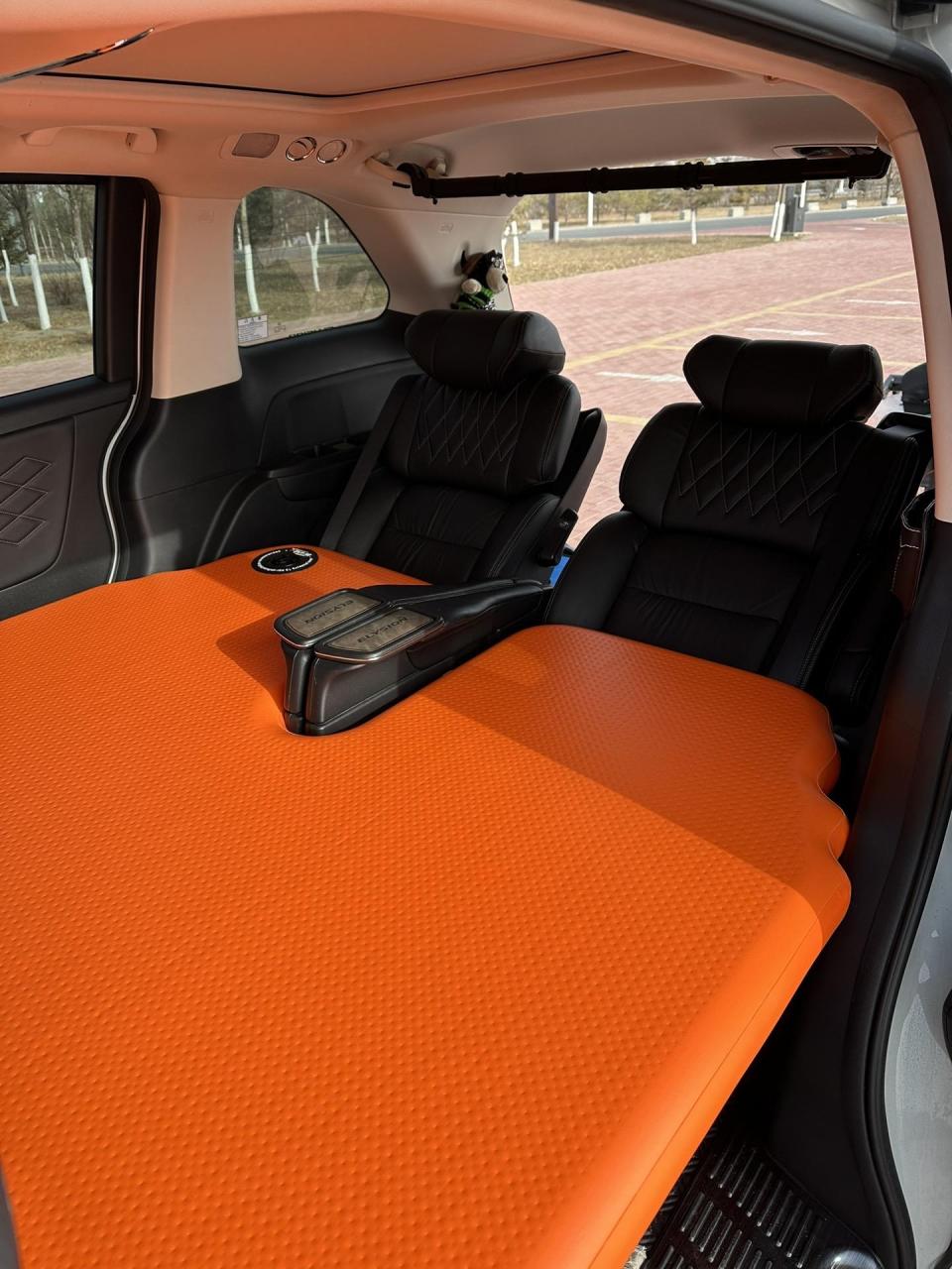 艾力绅的单人床双人床大模式.无损床车方案,嘎嘎硬,好收纳!