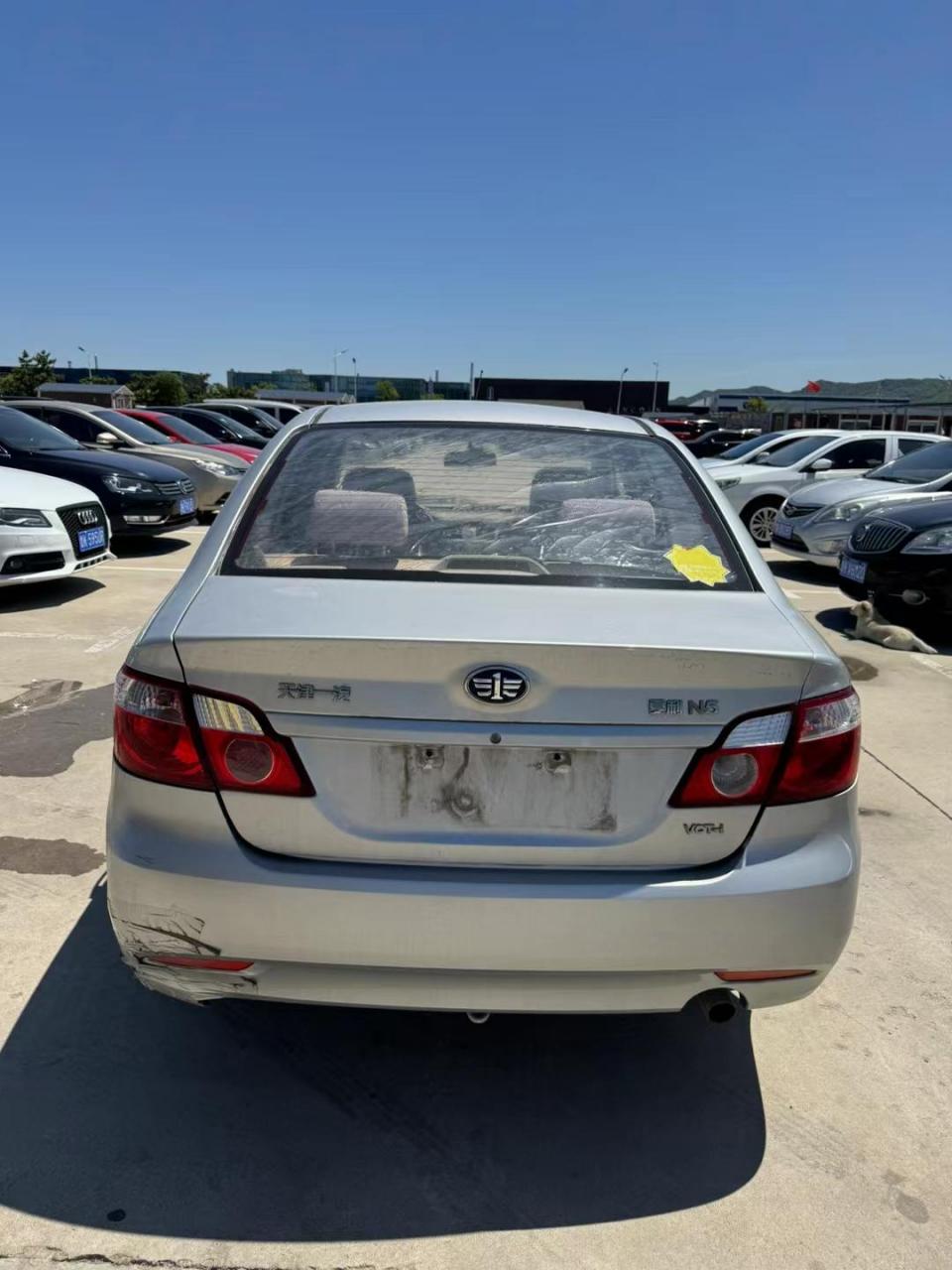 新到夏利n5,本地一手,四缸发动机,摩托车油耗,就是省油.