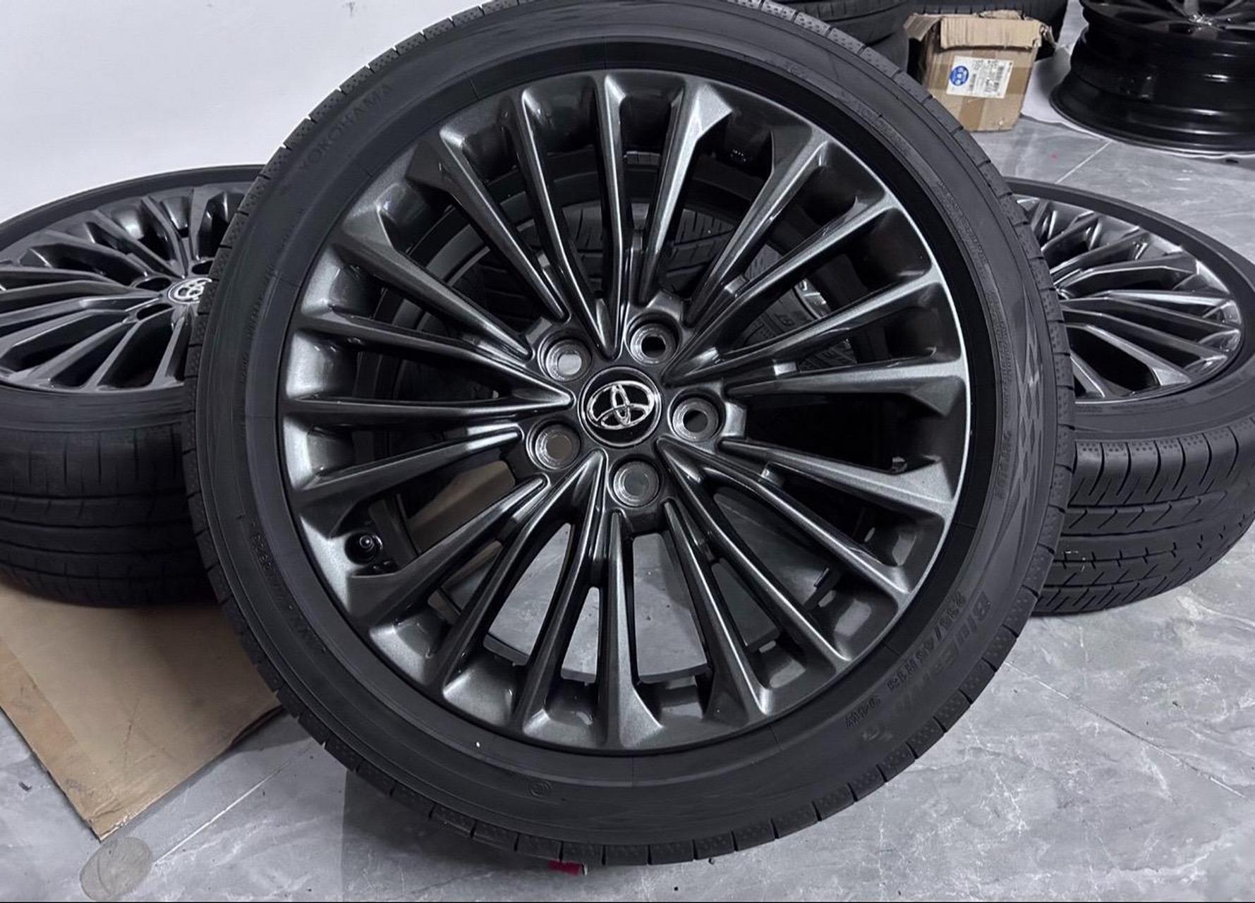 丰田亚洲龙18寸原装轮毂.