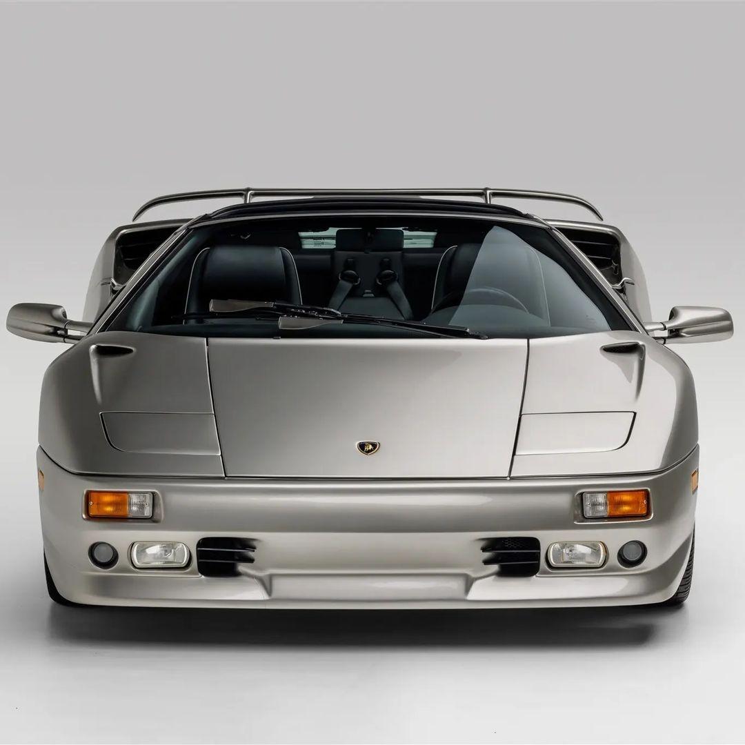 可以说是兰博基尼有史以来最风光的车型,从