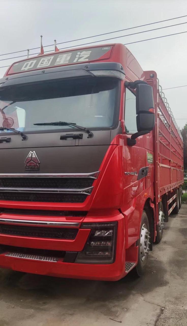 6米前四后八载货车.