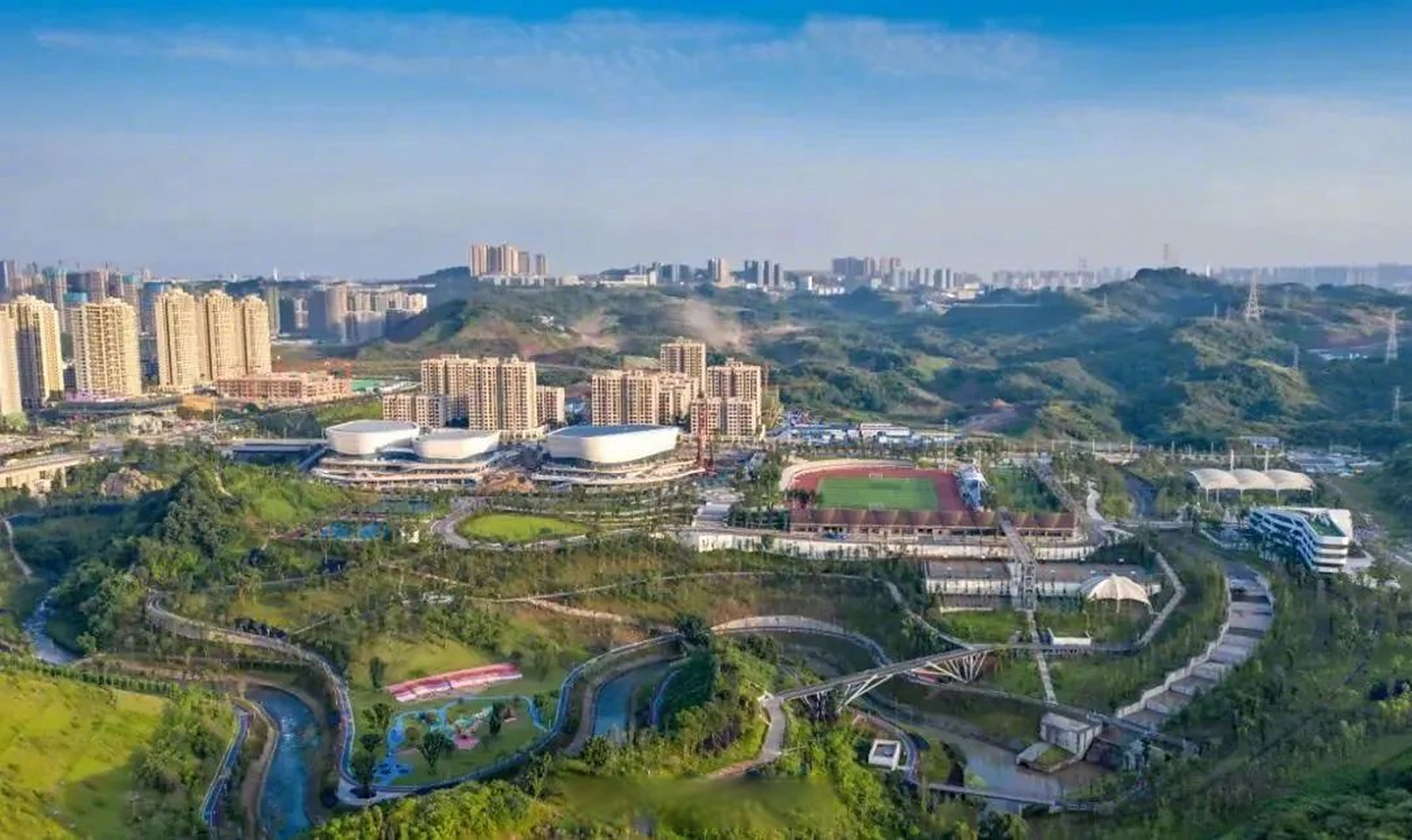 【#重庆轨道交通5号线北延伸段通车#】2月27日,由中国建筑 牵头组织