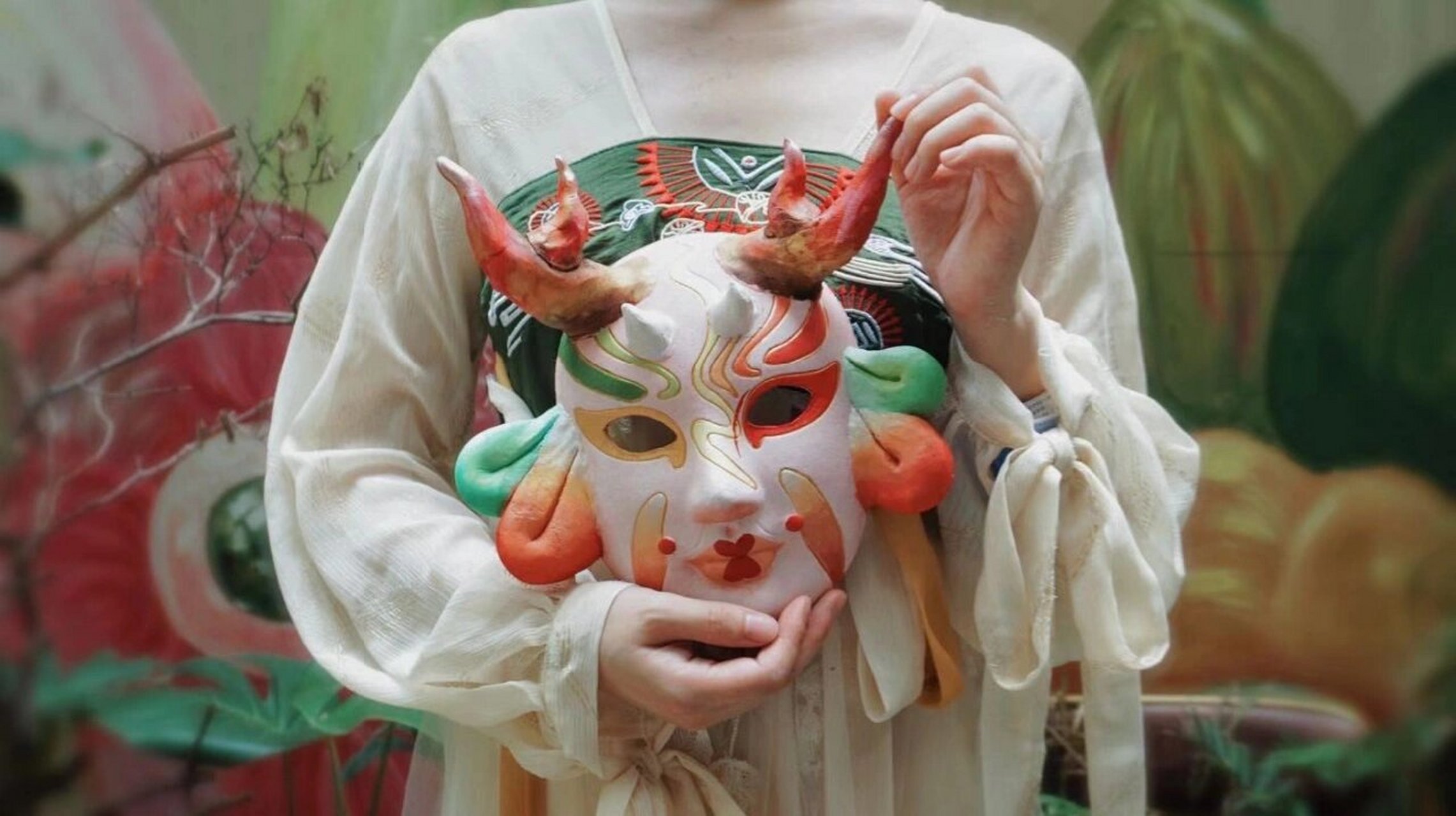 手绘面具——每日手作分享 手绘国风万圣节面具 山海经异兽 鲛人泪