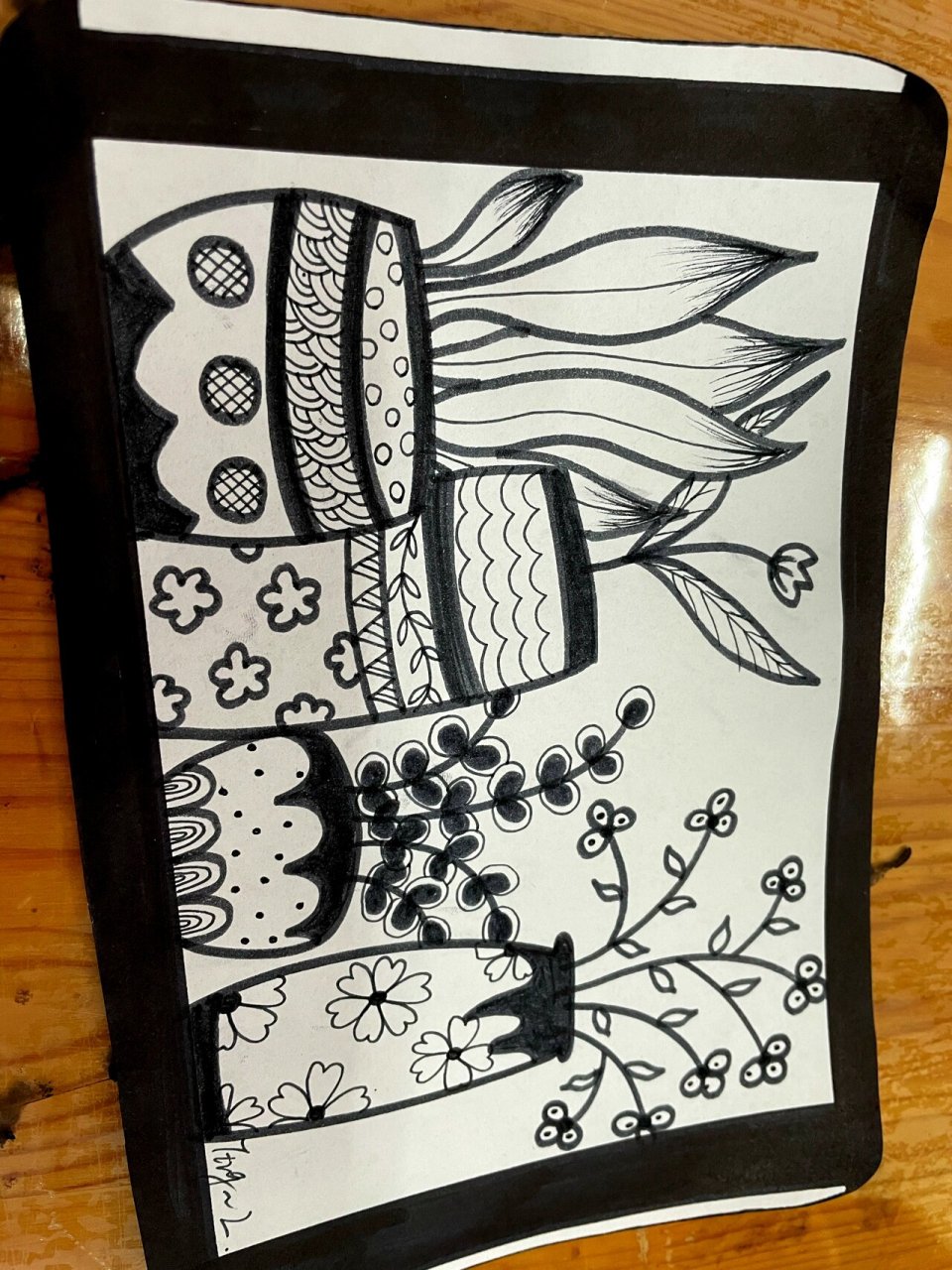 黑白装饰画 盆栽瓶子类 简单易学   很久没有好好画画了 简单来一副