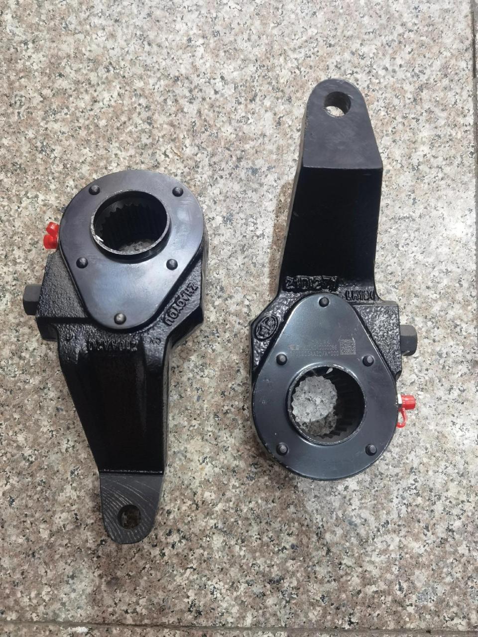 适用于一汽解放j6p自卸车前轮调整臂,a2q.