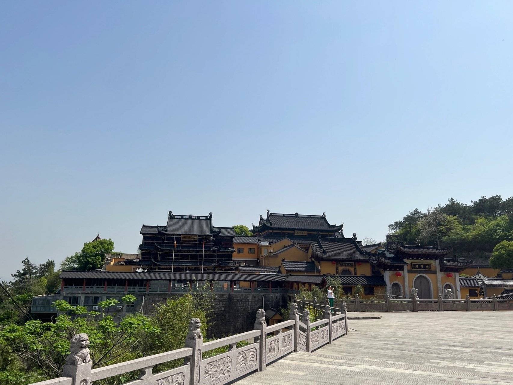 绍兴马鞍驼峰山 绍兴滨海第一高峰,海拔225米,爬起来走走停停大概50